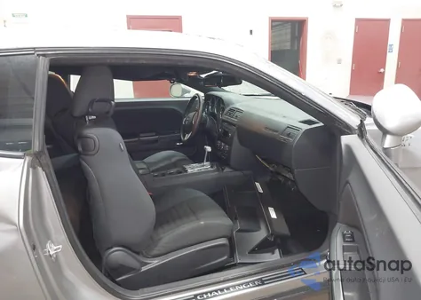 2013 Dodge Challenger Sxt z USA, uszkodzony, nr VIN 2C3CDYAGXDH619903